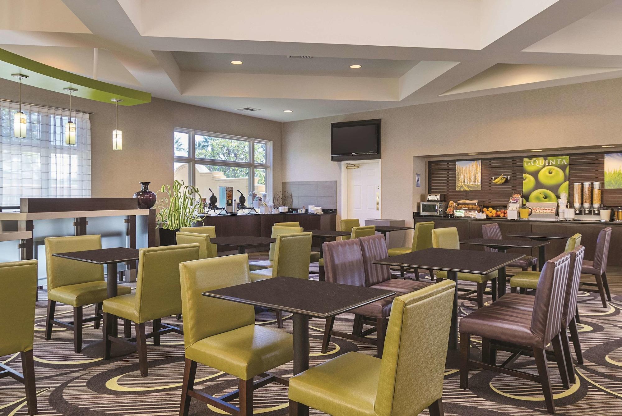 La Quinta Inn & Suites By Wyndham Ontario Airport Екстериор снимка