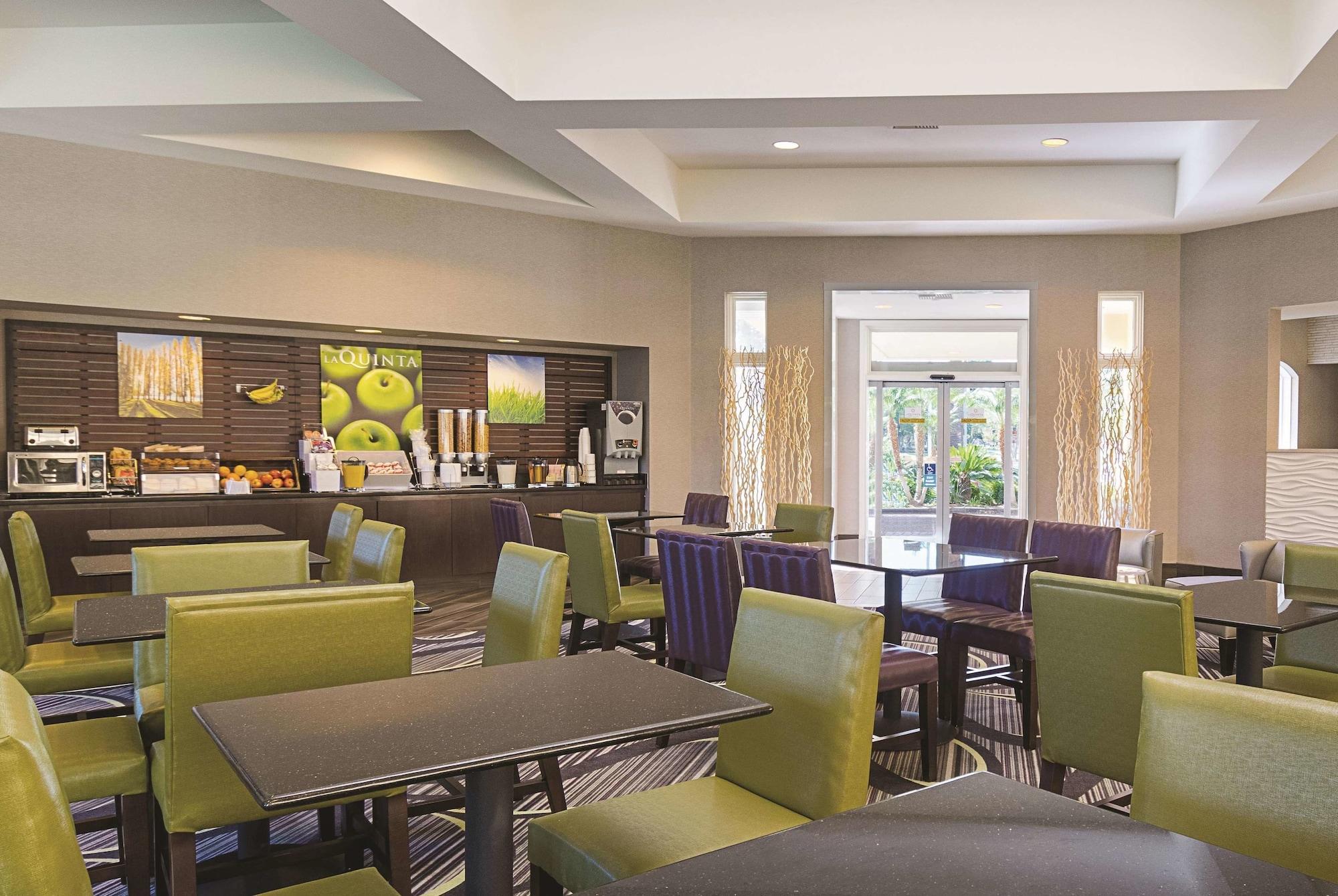 La Quinta Inn & Suites By Wyndham Ontario Airport Екстериор снимка