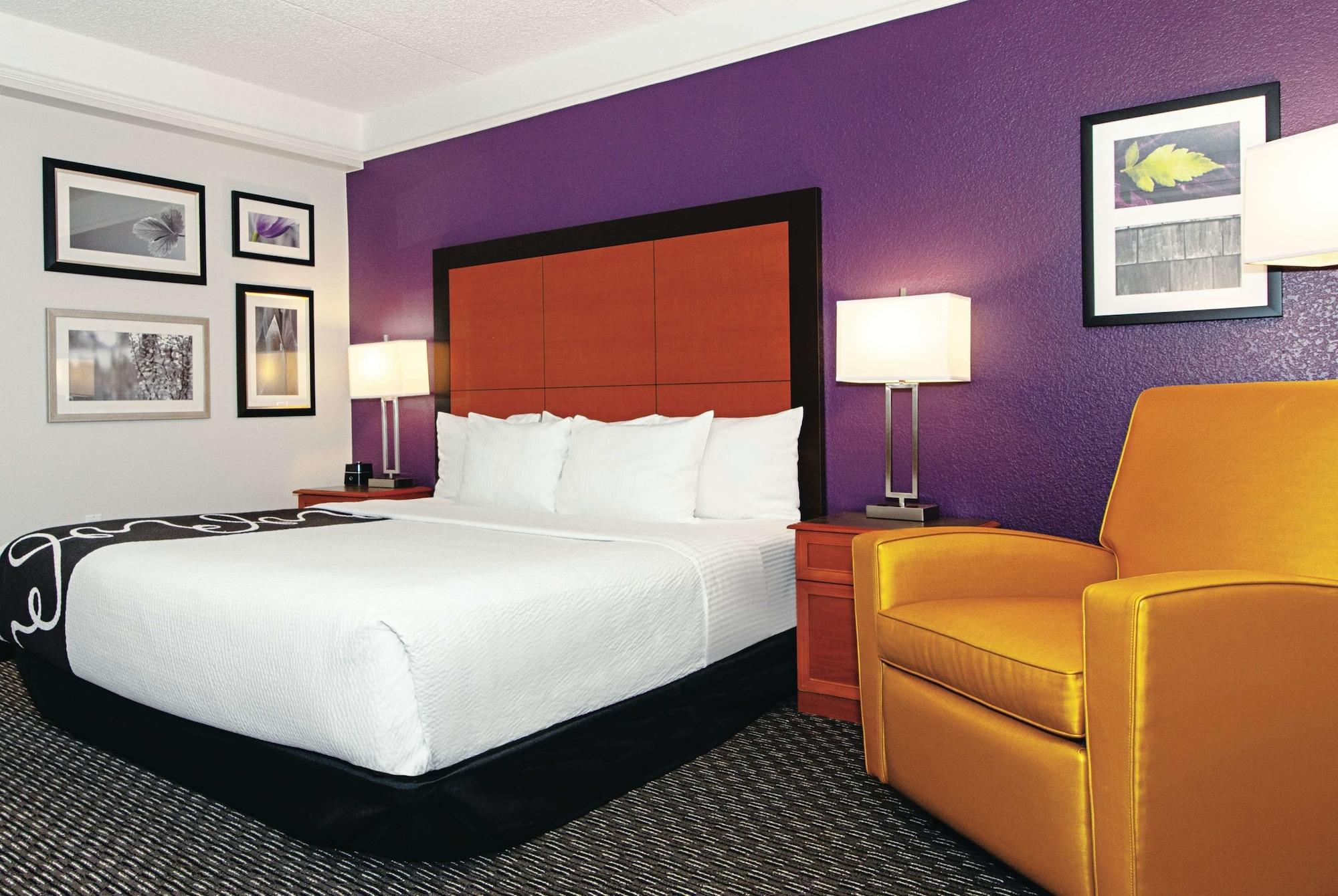 La Quinta Inn & Suites By Wyndham Ontario Airport Екстериор снимка
